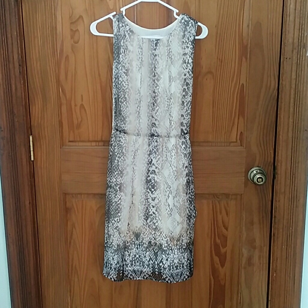 Women's dress